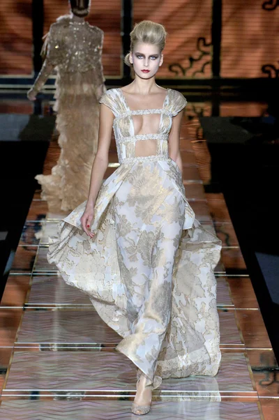 Look 30